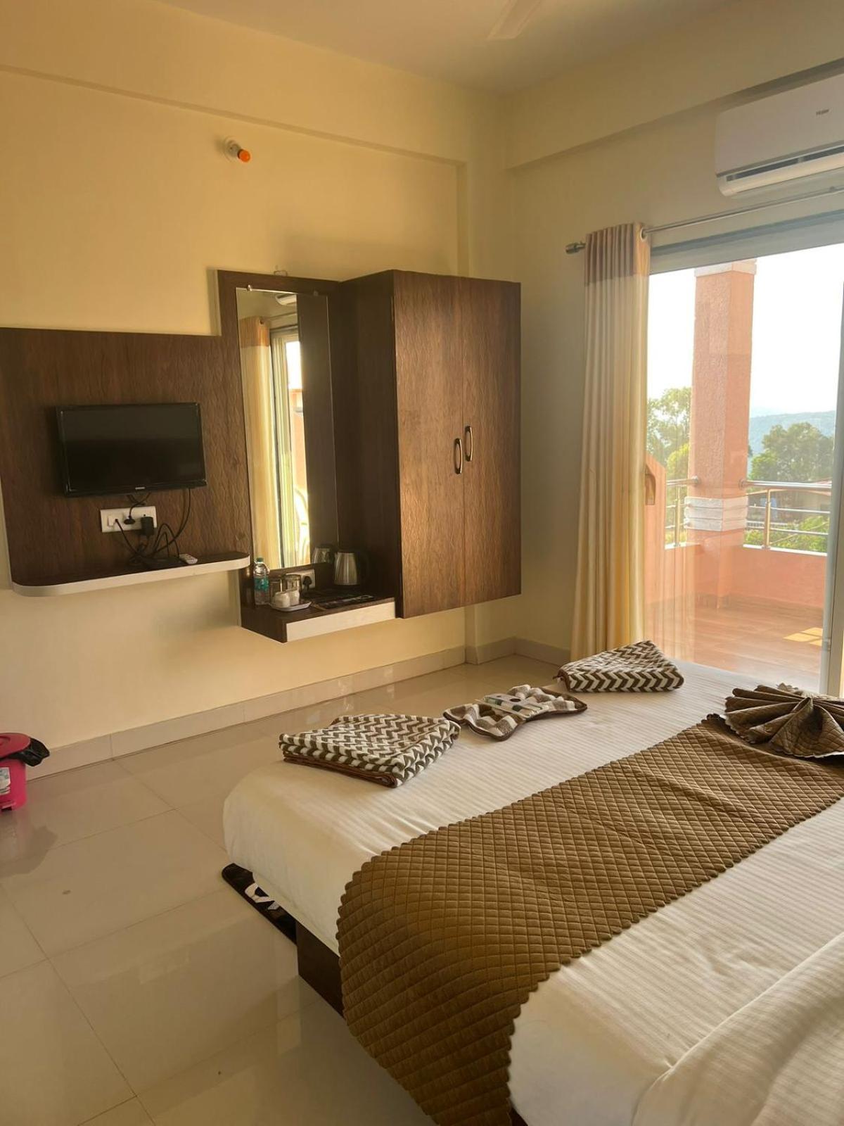 Hotel Mahabaleshwar Mount View Ngoại thất bức ảnh