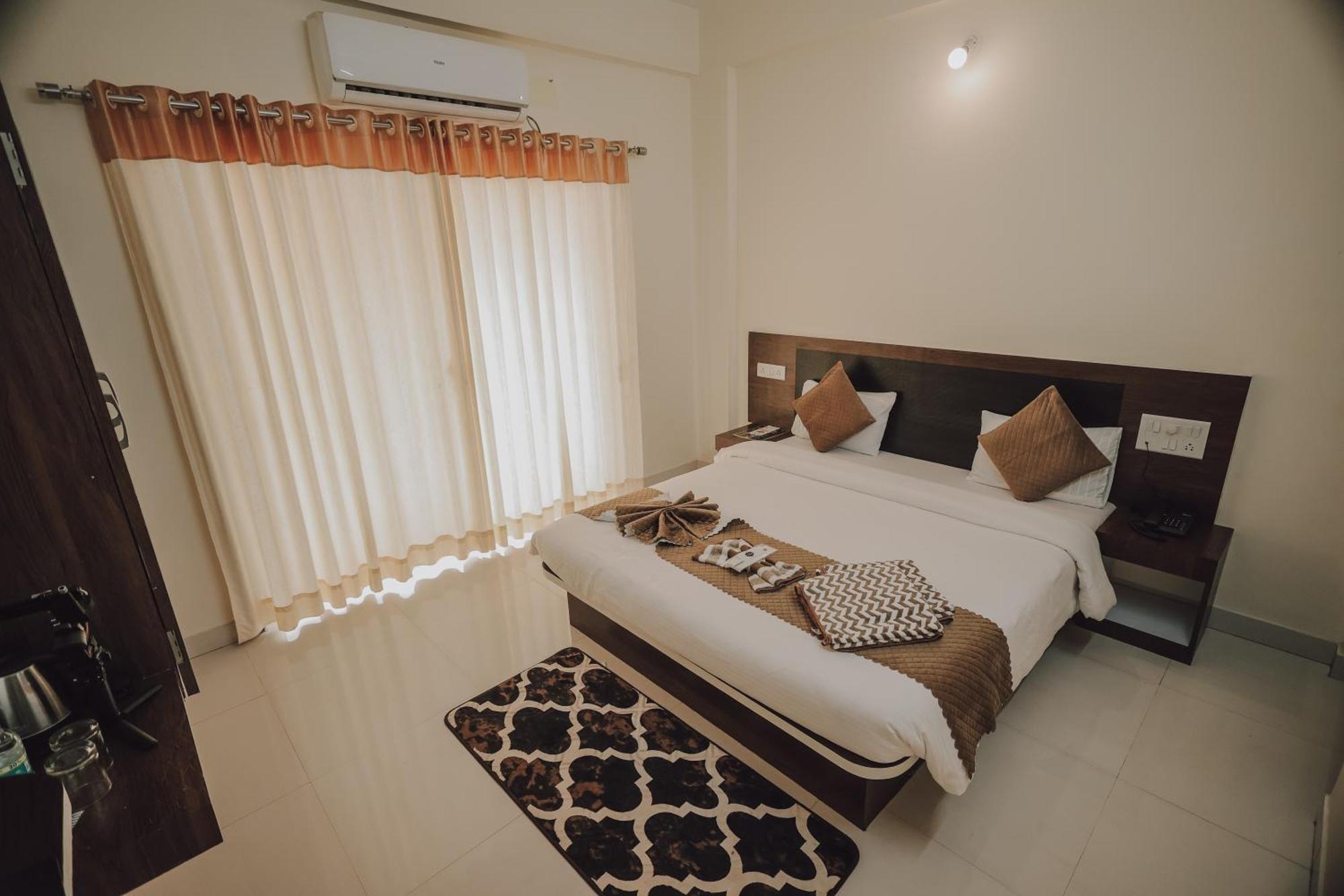 Hotel Mahabaleshwar Mount View Ngoại thất bức ảnh